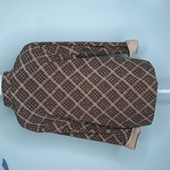 Notations plaid buttondown longsleeve blouse w shimmering gold cuffs - Picture 6 of 10